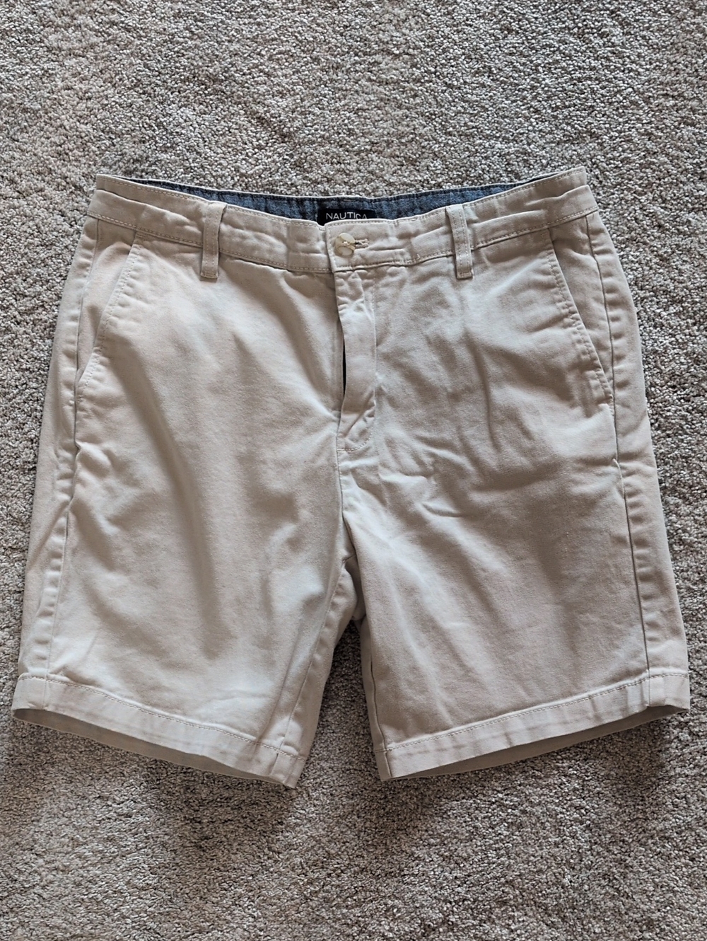 Nautica Classic Fit Khaki Shorts Size 32